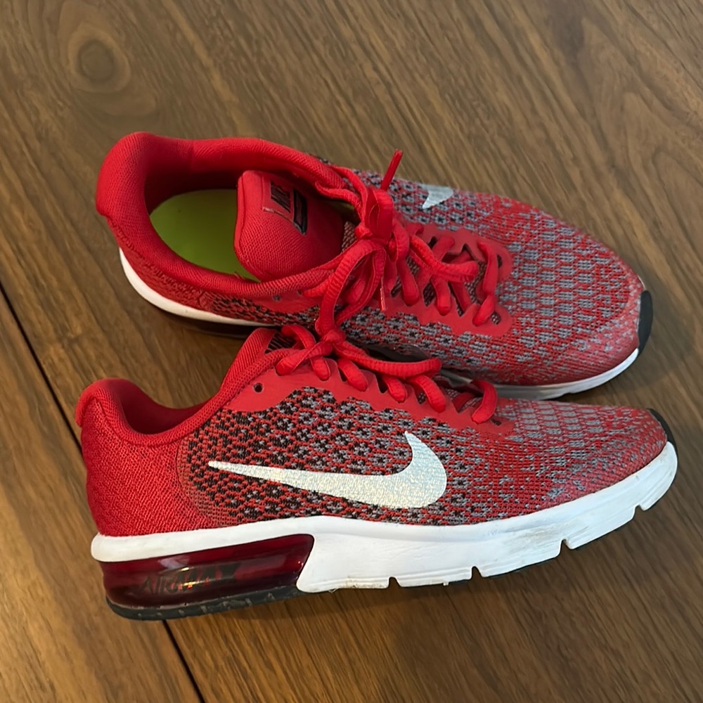 VM Red and White Sneakers with Breathable Mesh